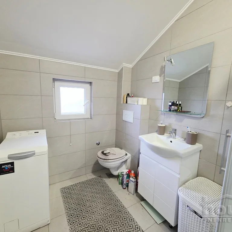 Stan Prodaja Novi Sad  62 m2