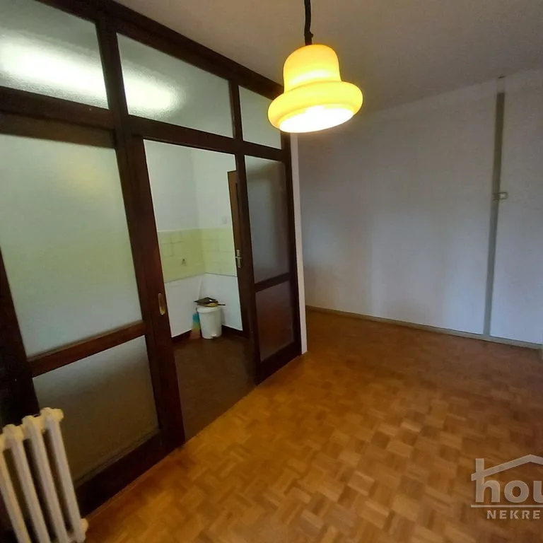 Dvoiposoban stan na prodaju, Sajmište, Novi Sad, 70m², 3. sprat, 150.000 €