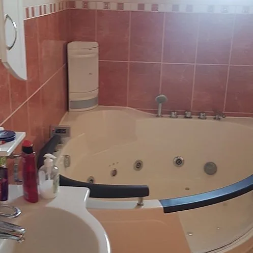 Kuća Prodaja Novi Sad  300 m2