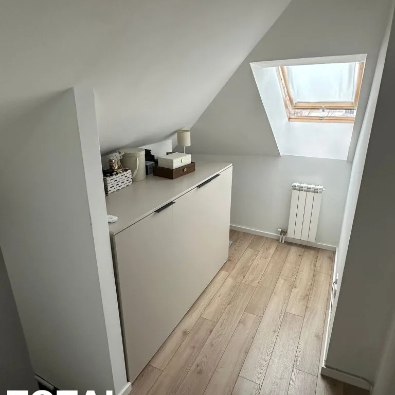 Trosoban stan na prodaju, Centar, Novi Sad, 83m², 4. sprat, 269.000 €
