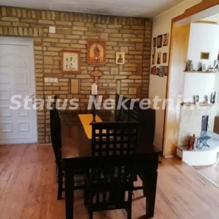 Kuća Prodaja Vrdnik  860 m2