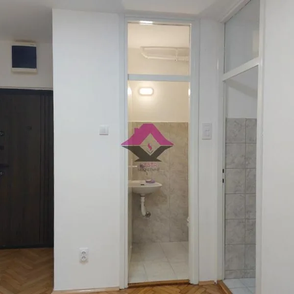 Trosoban stan za izdavanje, Poštanska Štedionica, Beograd, 68m², 1.000 €/mes