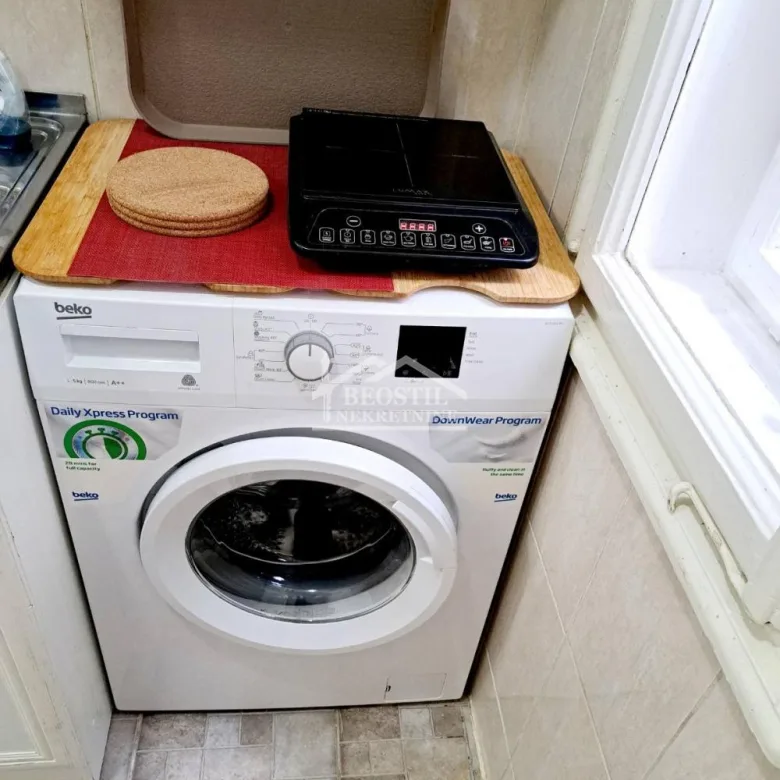 Jednoiposoban stan za izdavanje, Centar, Beograd, 24m², 450 €/mes