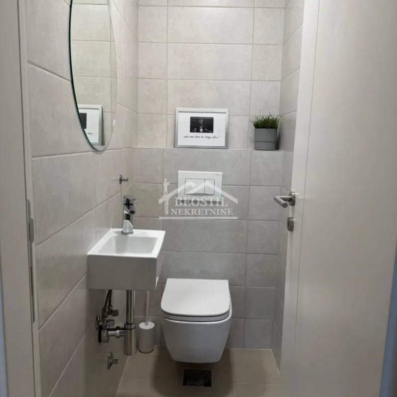 Dvoiposoban stan za izdavanje, Cvetkova Pijaca, Beograd, 62m², 950 €/mes