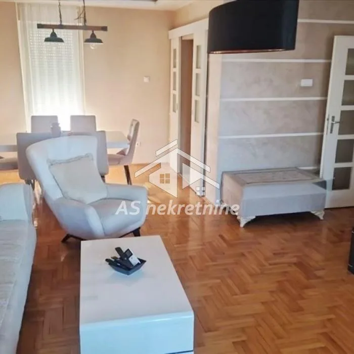 Stan Izdavanje Beograd Denkova Bašta 98 m2
