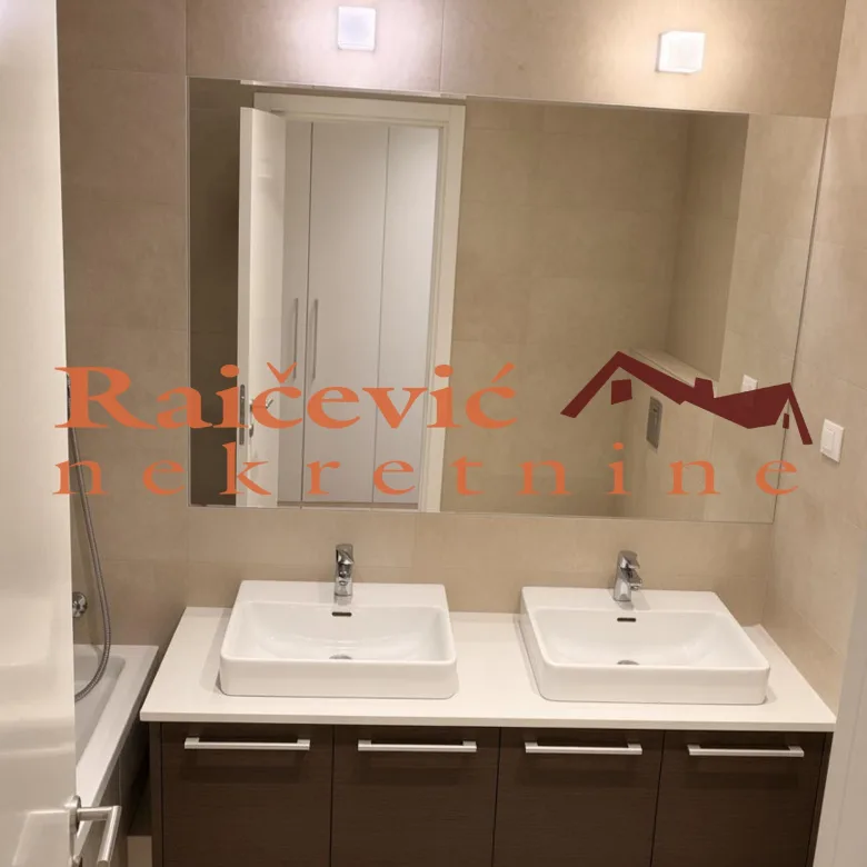 Trosoban stan na prodaju, Beograd na Vodi, Beograd, 89m², 698.000 €