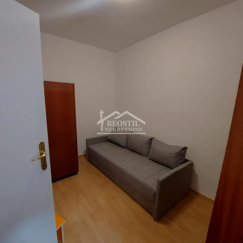 Stan Prodaja Beograd Đeram Pijaca 24 m2