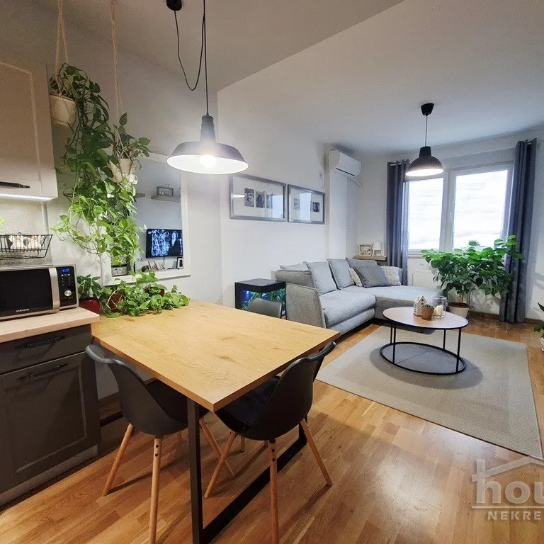 Stan Prodaja Novi Sad  60 m2