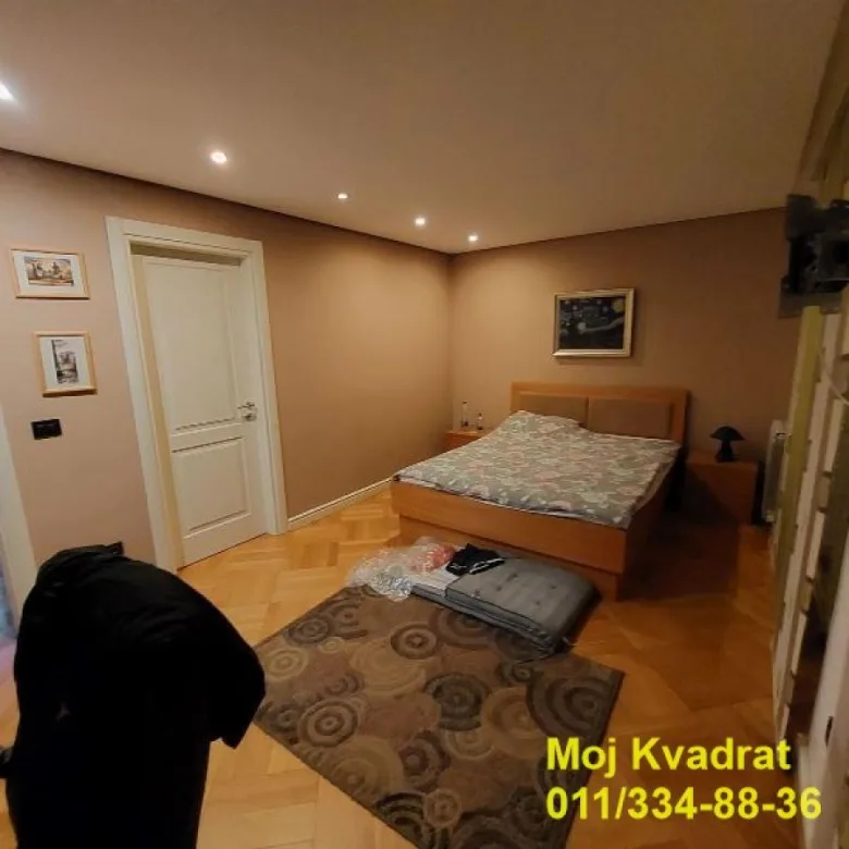 Kuća Prodaja Beograd Banovo Brdo 400 m2