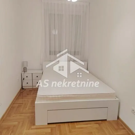 Četvorosoban stan za izdavanje, Banjica, Beograd, 79m², 1.400 €/mes