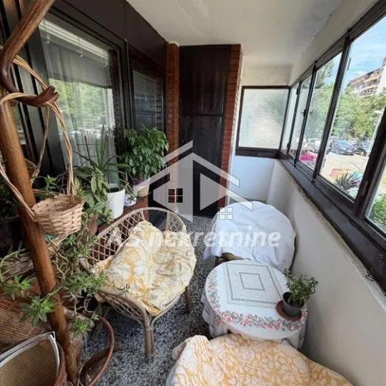 Četvorosoban stan za izdavanje, Blok 72, Beograd, 93m², 1.000 €/mes