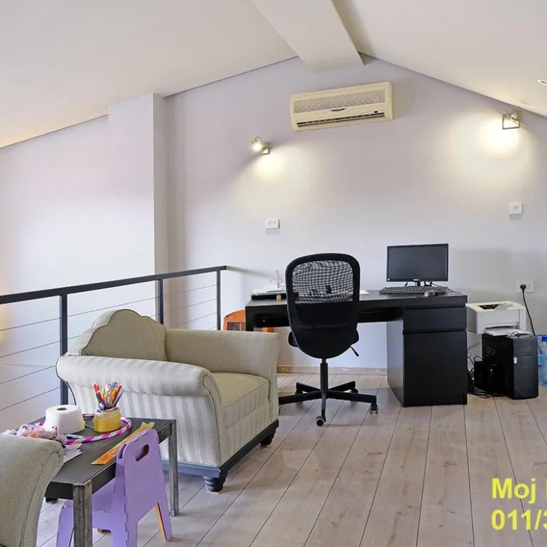 Trosoban stan na prodaju, Kalenić Pijaca, Beograd, 99m², 399.500 €