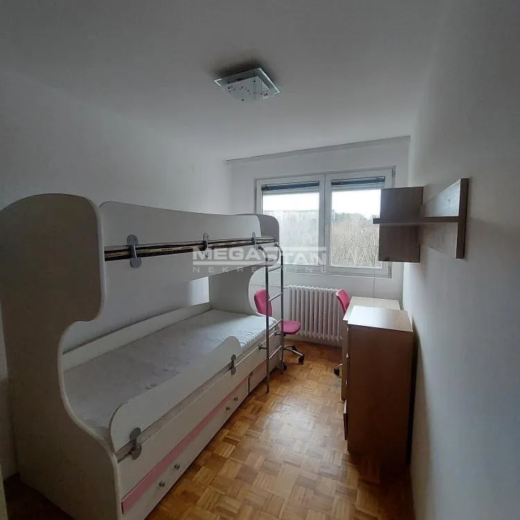 Stan Izdavanje Beograd Banjica 77 m2