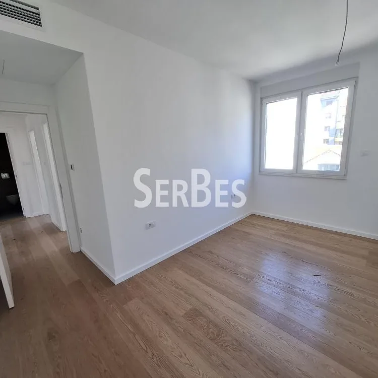 Četvorosoban stan na prodaju, Bulevar Oslobođenja, Novi Sad, 104m², 329.920 €