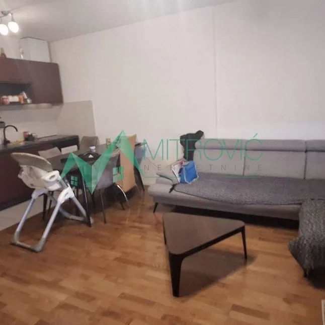 Stan Prodaja Novi Sad  75 m2