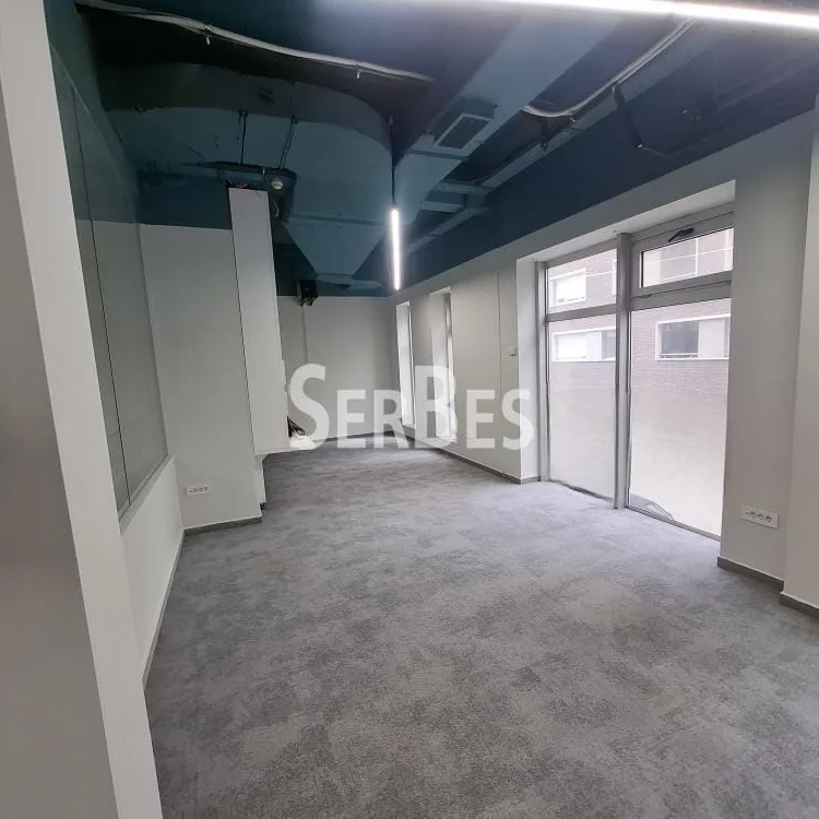 Lokal Izdavanje Novi Sad  131 m2