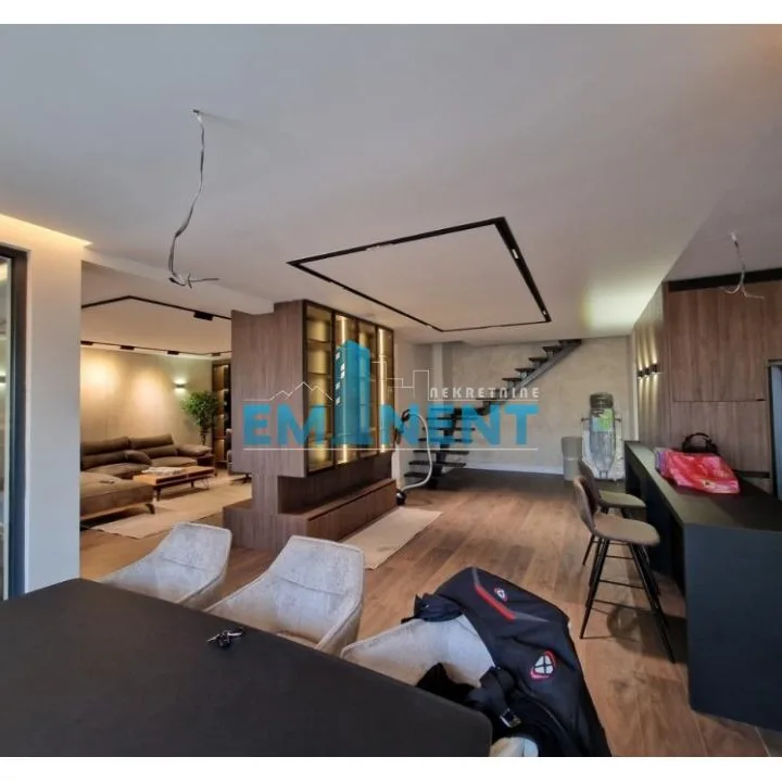 Petosoban stan za izdavanje, Kalenić Pijaca, Beograd, 200m², 3.000 €/mes