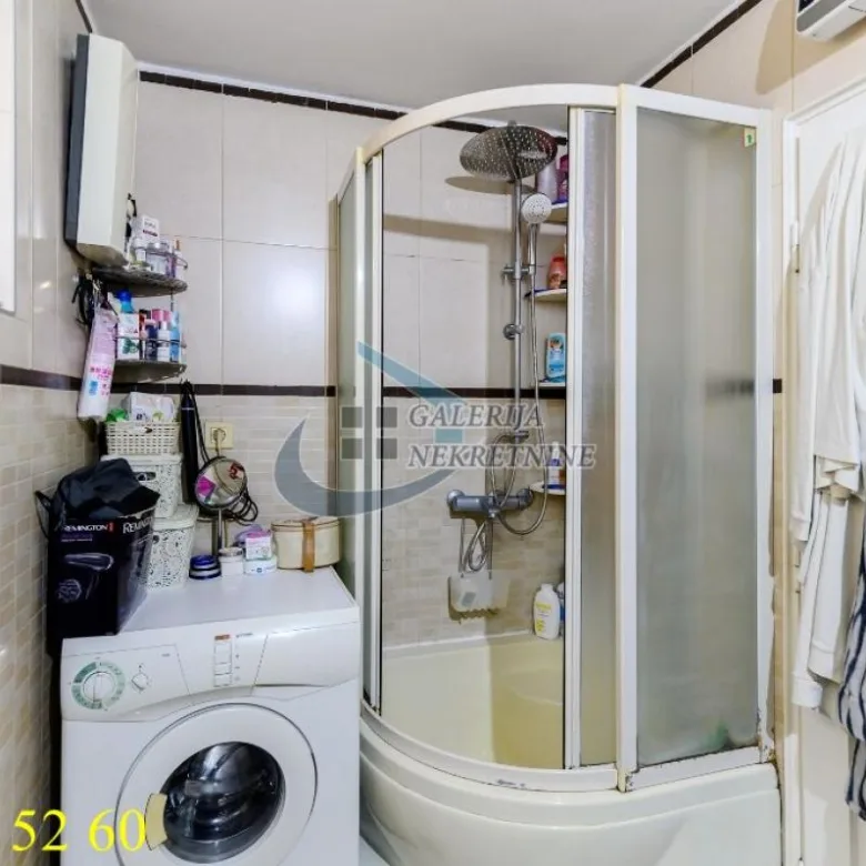 Dvosoban stan na prodaju, Slavujev Venac, Beograd, 61m², 228.000 €