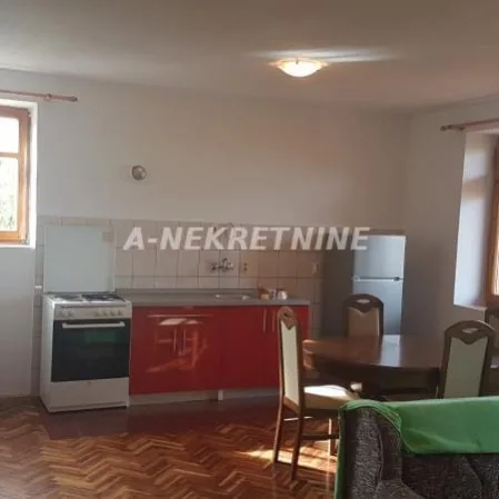 Stan Izdavanje Novi Sad  80 m2