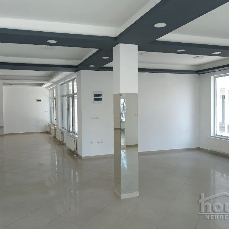 Lokal Prodaja Novi Sad  390 m2