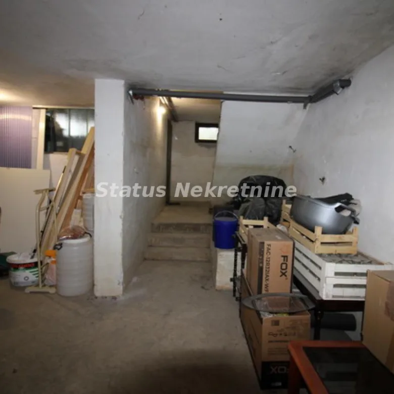 Kuća na prodaju, Čenej, Novi Sad, 330m², 362.000 €