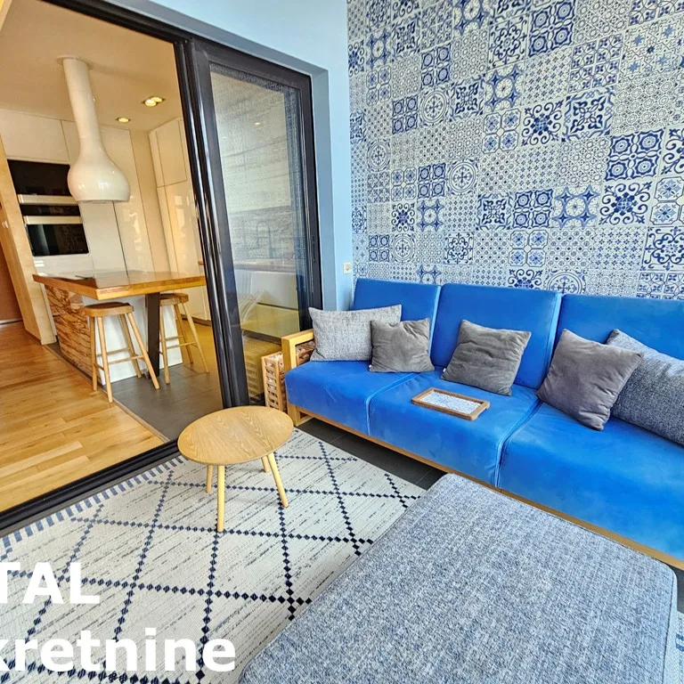 Četvorosoban stan na prodaju, Centar, Novi Sad, 132m², 4. sprat, 550.000 €