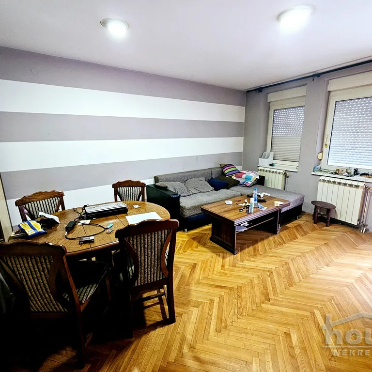 Stan Prodaja Novi Sad  90 m2