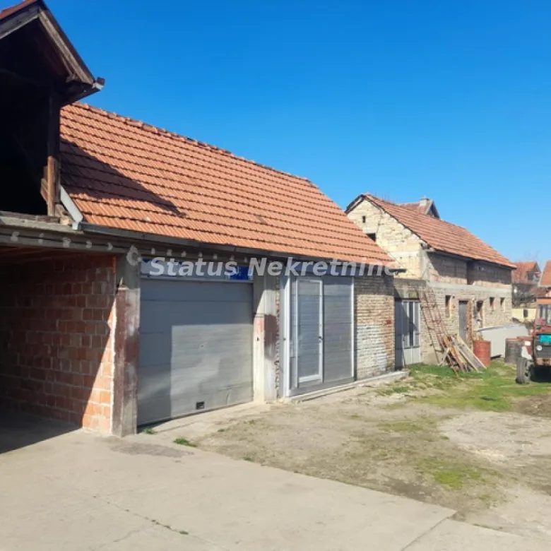 Kuća Prodaja Inđija  180 m2