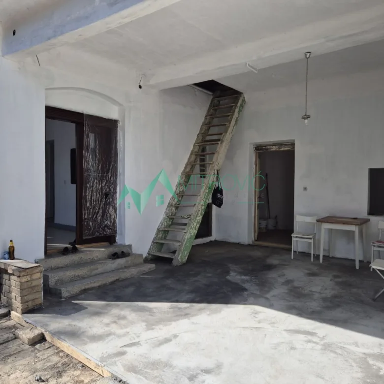 Kuća Prodaja Bečej  184 m2