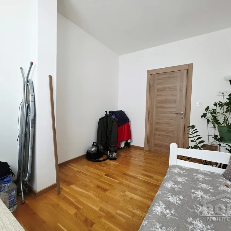 Četvorosoban stan na prodaju, Alibegovac, Novi Sad, 80m², 1. sprat, 168.000 €