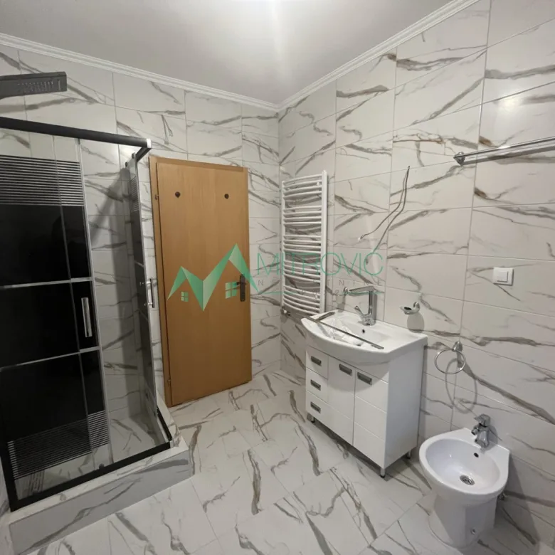 Stan Prodaja Novi Sad  129 m2