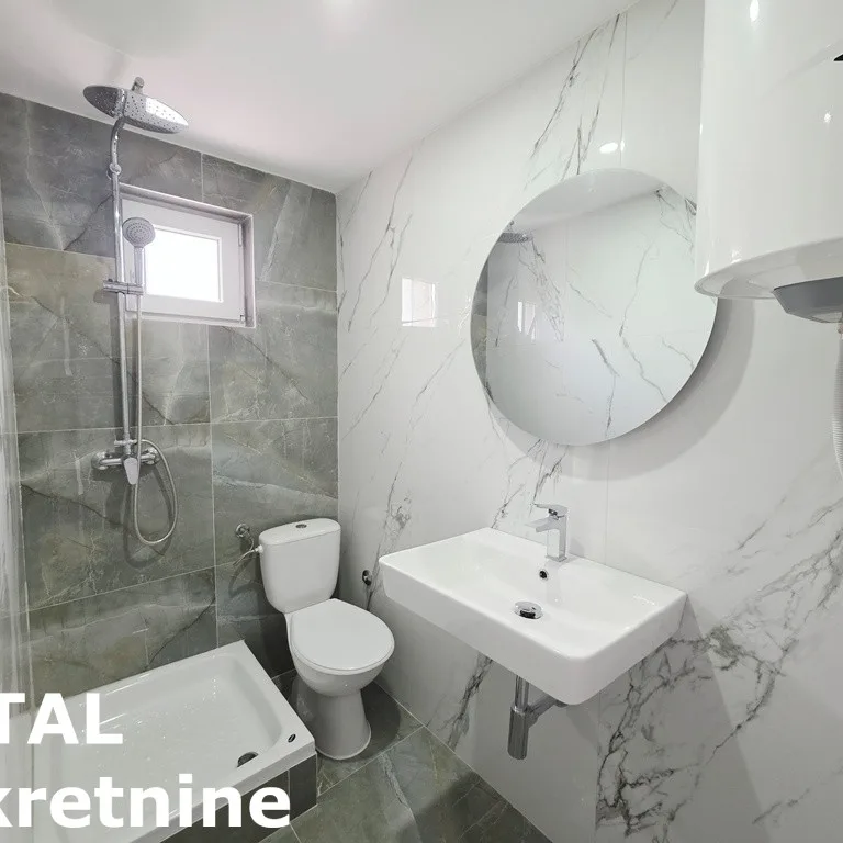 Kuća na prodaju, Petrovaradin, Novi Sad, 200m², 468.000 €