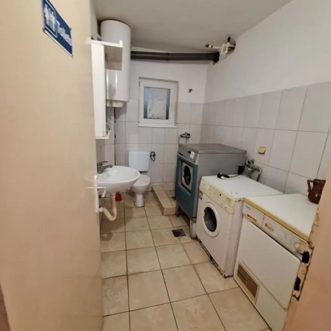 Kuća na prodaju, Šimanovci, Pećinci, 902m², 450.000 €