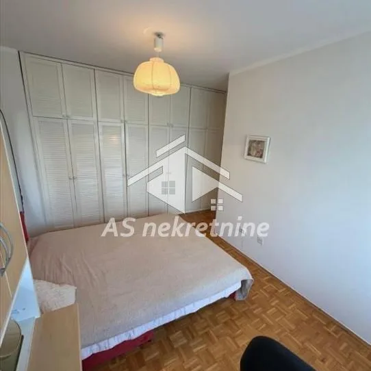 Četvorosoban stan za izdavanje, Blok 72, Beograd, 93m², 1.000 €/mes