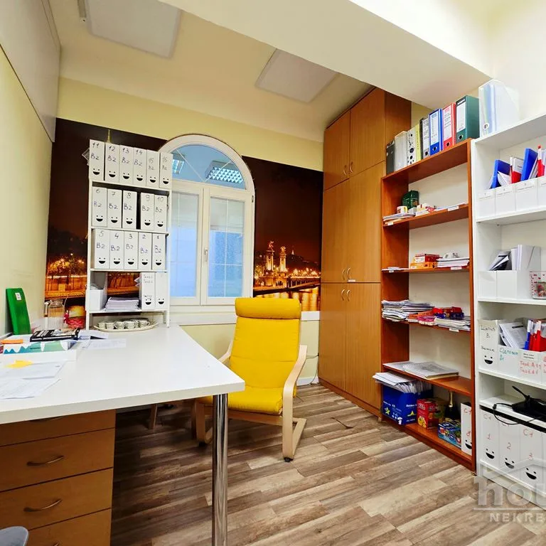 Petosoban stan na prodaju, Centar, Novi Sad, 155m², 1. sprat, 450.000 €
