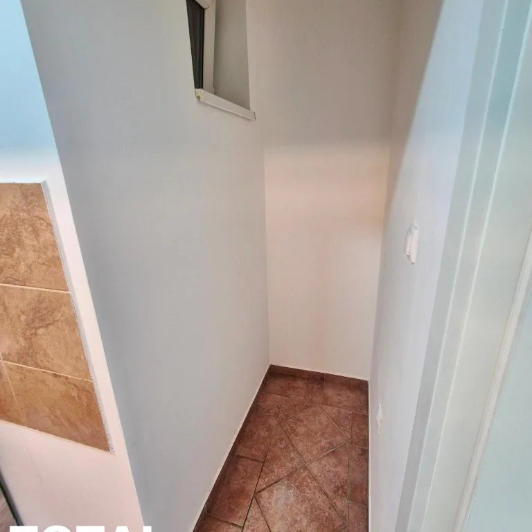 Stan Prodaja Novi Sad  40 m2