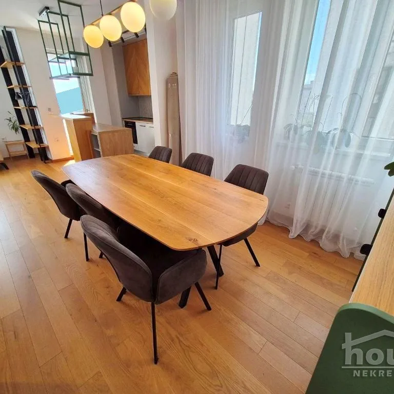 Trosoban stan na prodaju, Bulevar Evrope, Novi Sad, 78m², 5. sprat, 270.000 €