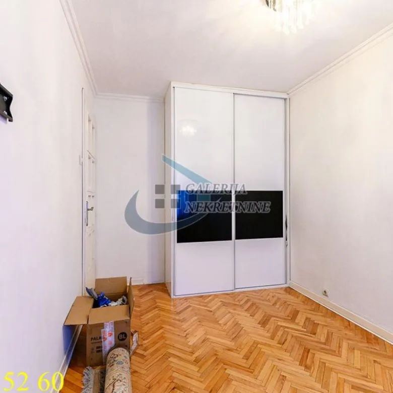 Četvorosoban stan na prodaju, Centar, Beograd, 105m², 349.000 €