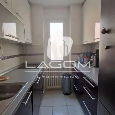 Stan Prodaja Beograd Banovo Brdo 77 m2