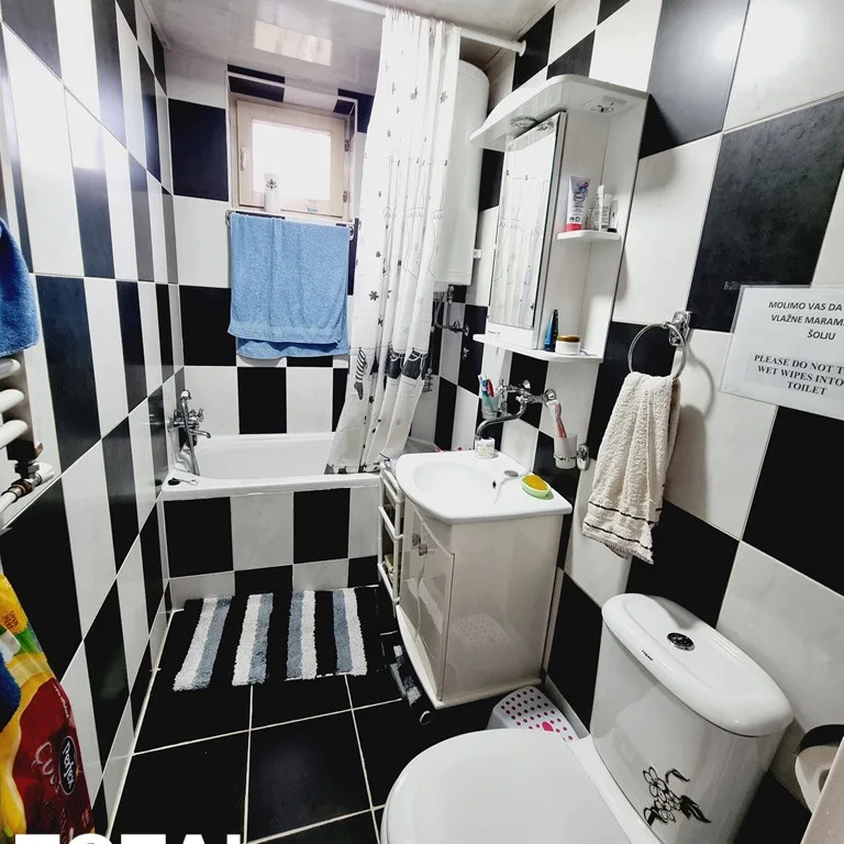 Kuća na prodaju, Ledinci, Novi Sad, 180m², 220.000 €