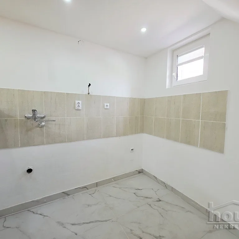 Stan Prodaja Novi Sad  33 m2
