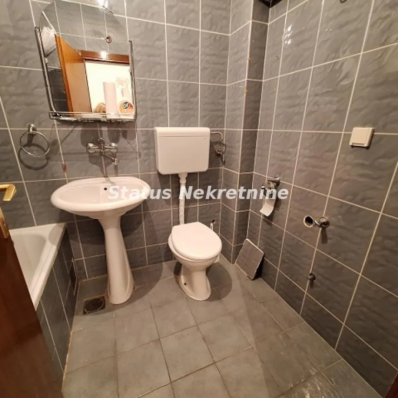 Stan Izdavanje Novi Sad  50 m2