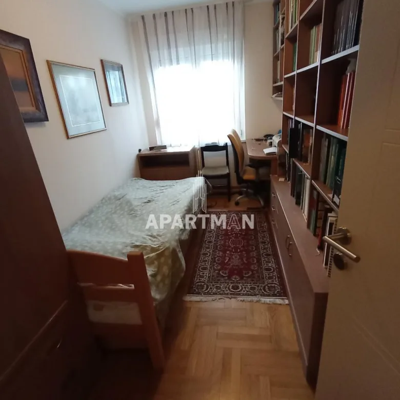 Stan Prodaja Beograd Blok 44 TC Piramida 50 m2
