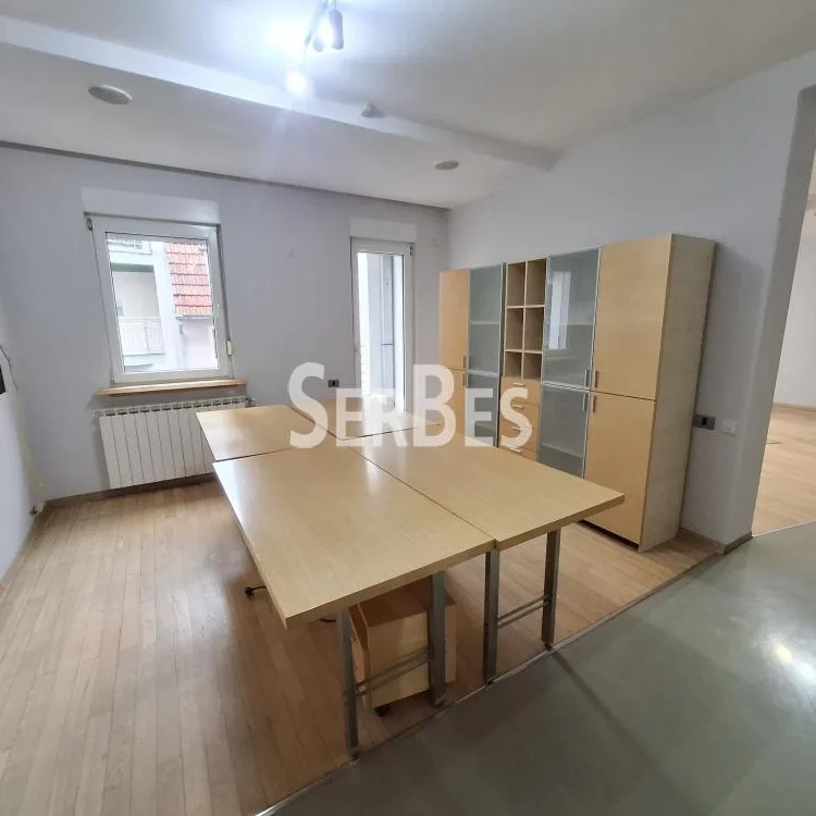 Lokal za izdavanje, Bulevar Oslobođenja, Novi Sad, 254m², 2.000 €/mes