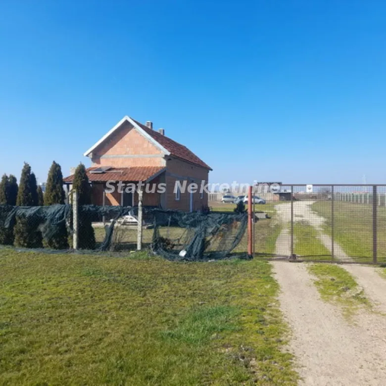 Plac na prodaju, Centar, Inđija, 192,4 ari, 792.688 €