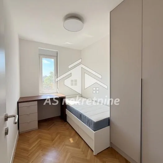 Četvorosoban stan za izdavanje, Bežanijska Kosa 2, Beograd, 90m², 4. sprat, 2.200 €/mes