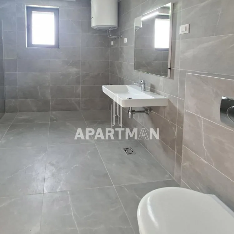 Četvorosoban stan na prodaju, Blok 65, Beograd, 106m², 465.000 €