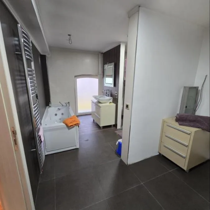 Lokal za izdavanje, Centar, Novi Sad, 119m², 1.300 €/mes