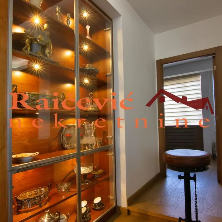 Stan Izdavanje Beograd Hram Svetog Save 189 m2