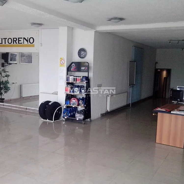 Lokal Prodaja Pančevo  382 m2